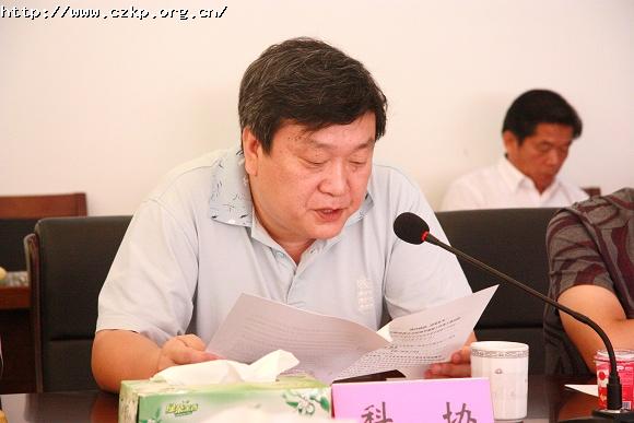 科协副主席王翼飞汇报纲要实施情况